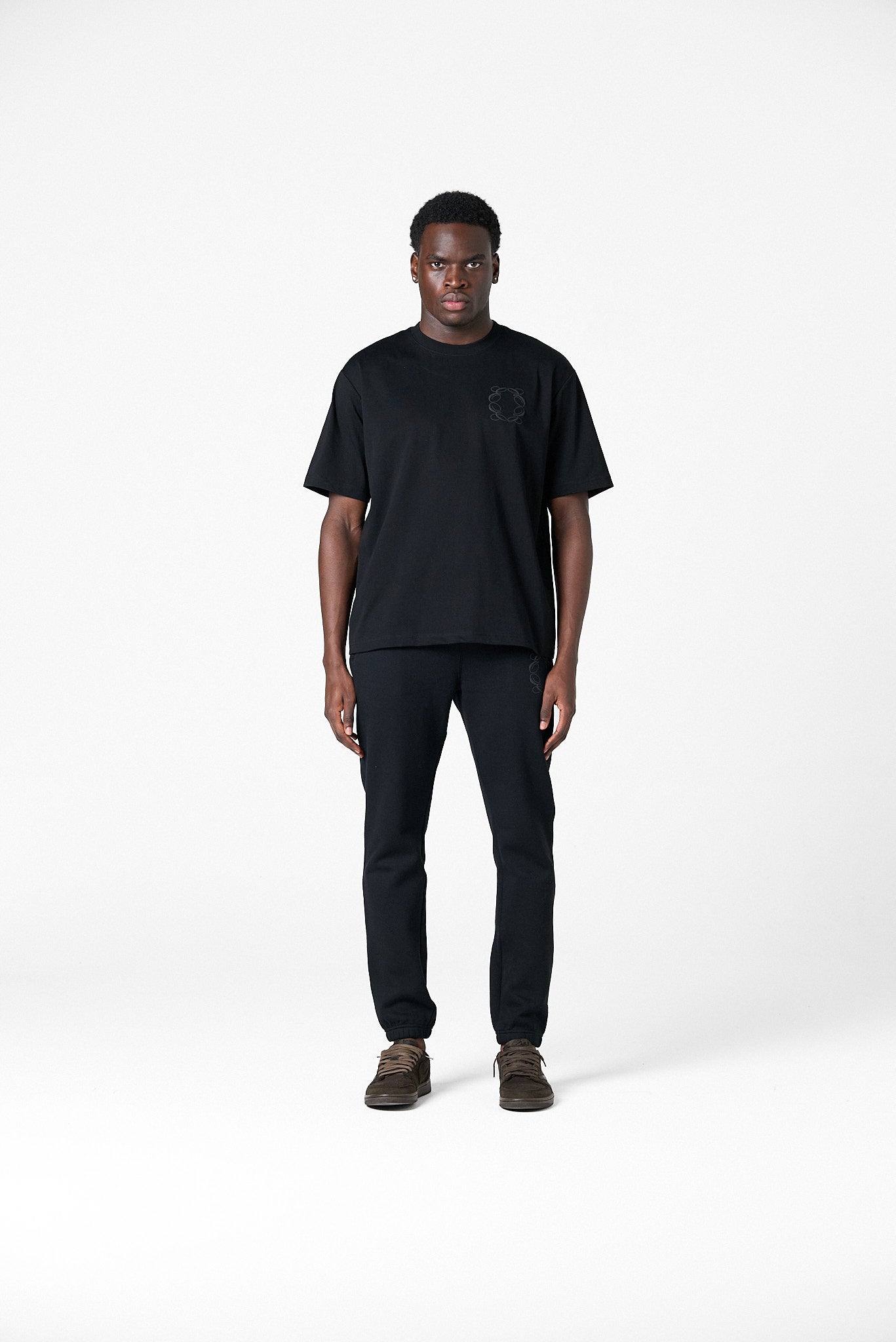 CLASSIC LOGO SHIRT - BLACK