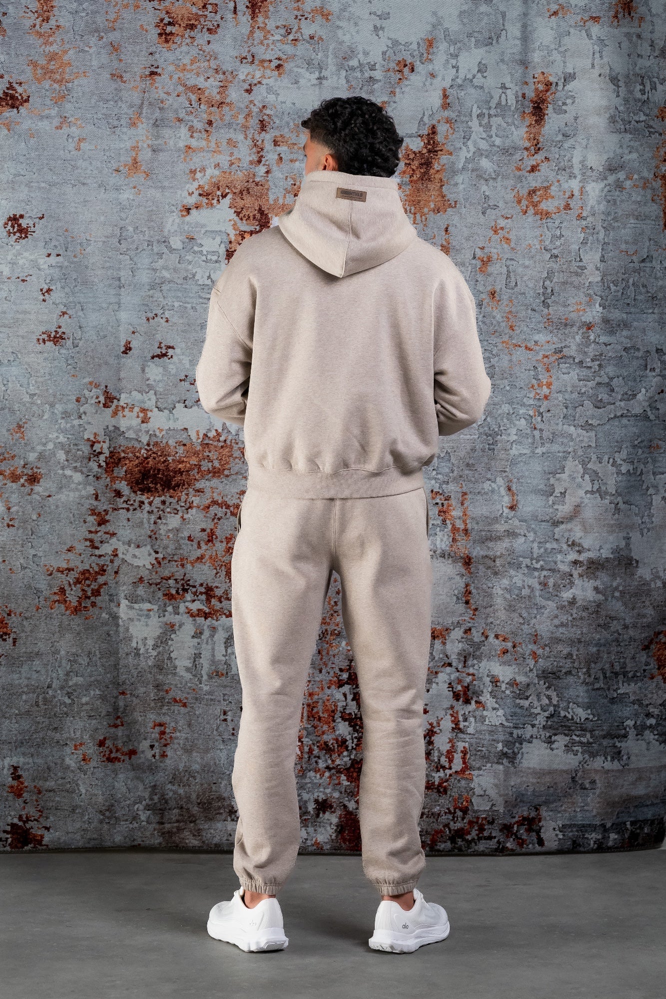 Essentials BASIC CURVE TRACKSUIT - DARK BEIGE