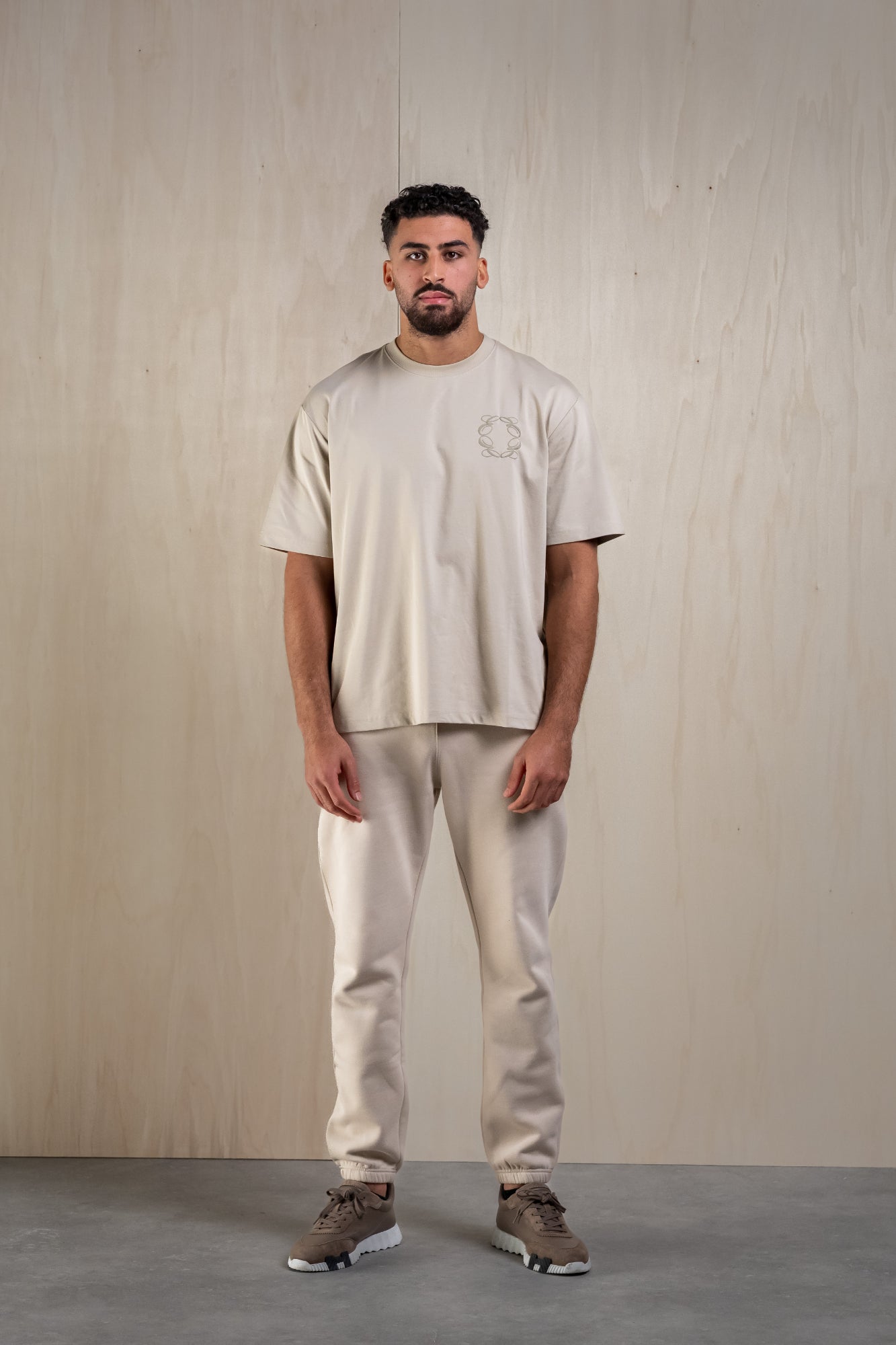 Essentials CLASSIC LOGO SHIRT - CREAM