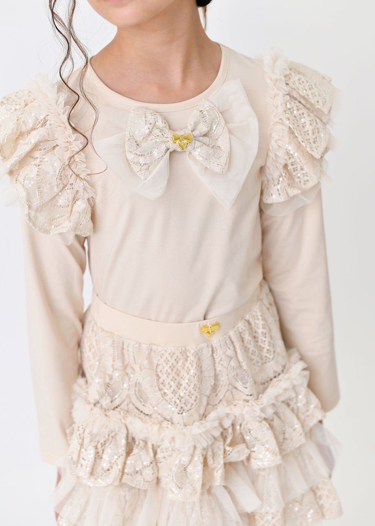 Angel's Face Carina longsleeve met kant en strik zandbeige – designer kinderkleding | Niñoz Almere