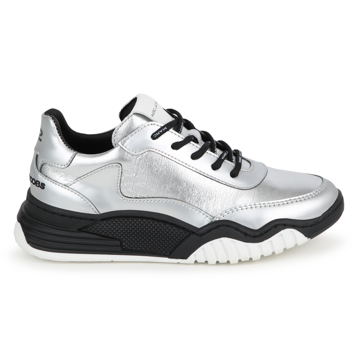 Marc Jacobs sneaker zilver metallic W60052 zijaanzicht