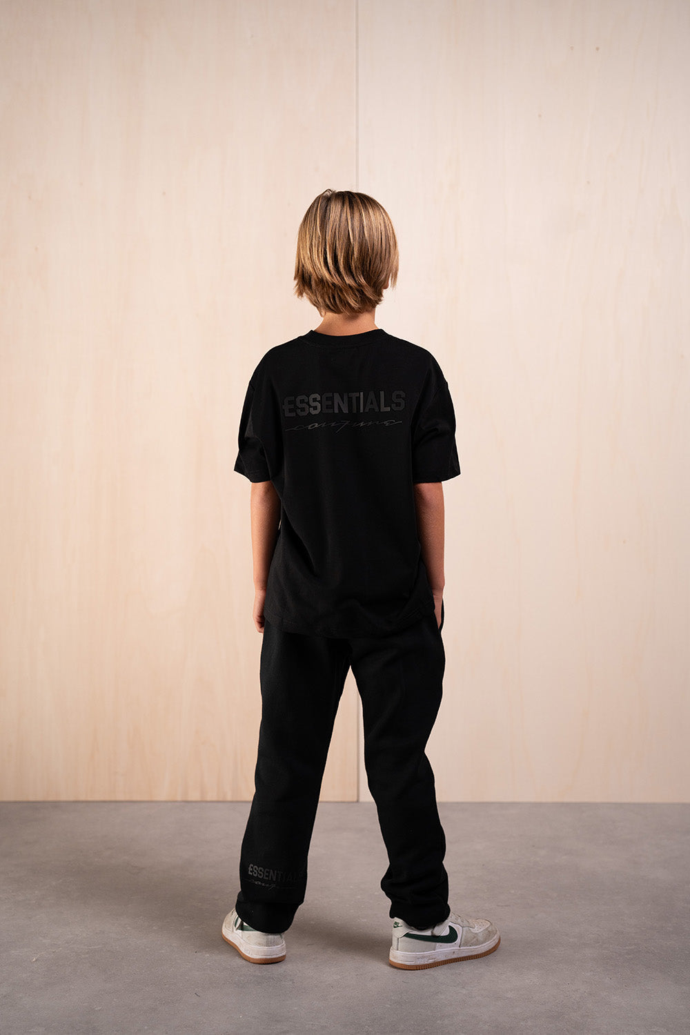 Essentials Cou7ure Kids Rubber Shirt Zwart – achterkant – designer kinderkleding | Niñoz Almere