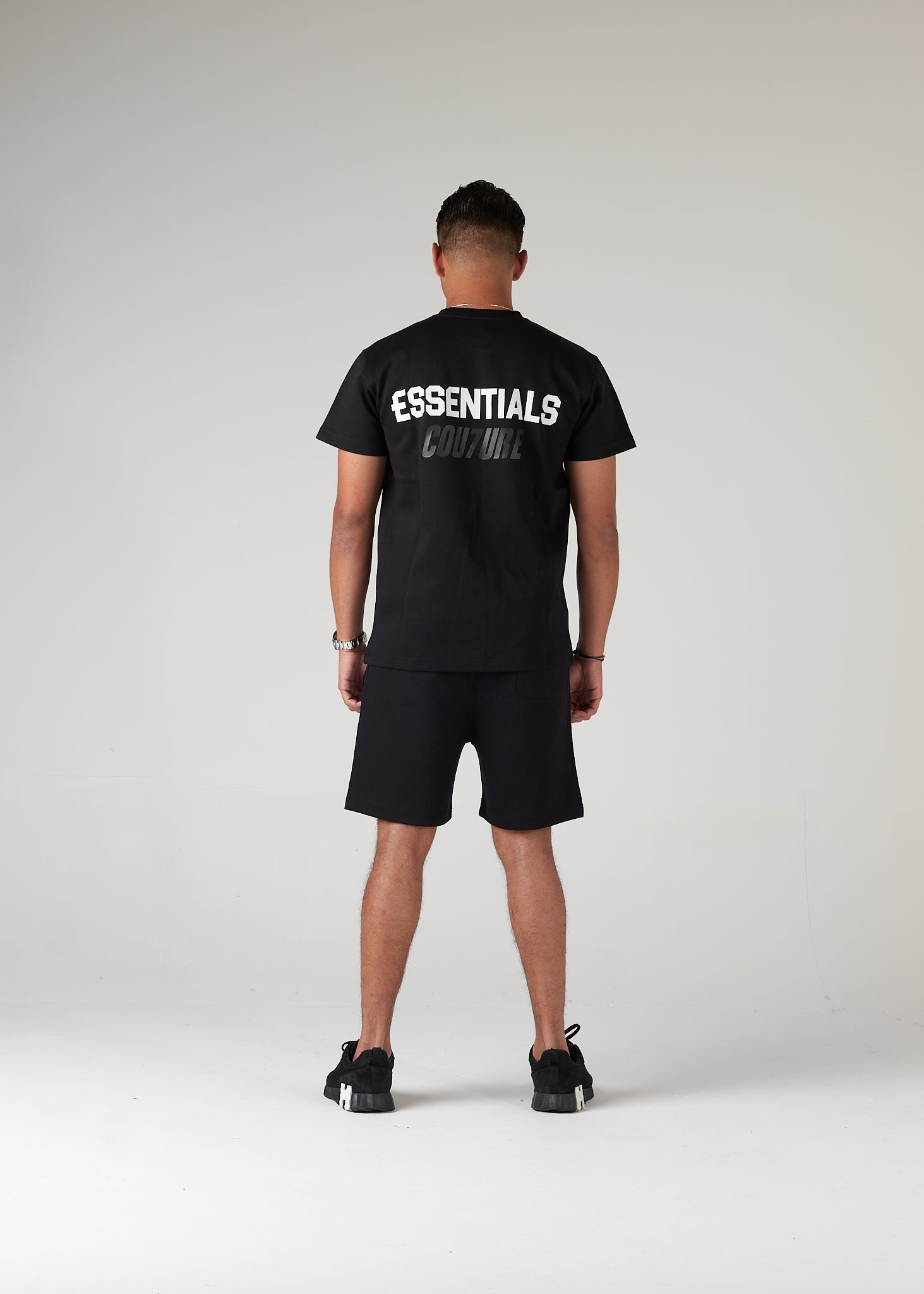 Essentials Couture zomerset in Ink Black — gedragen | Niñoz Almere