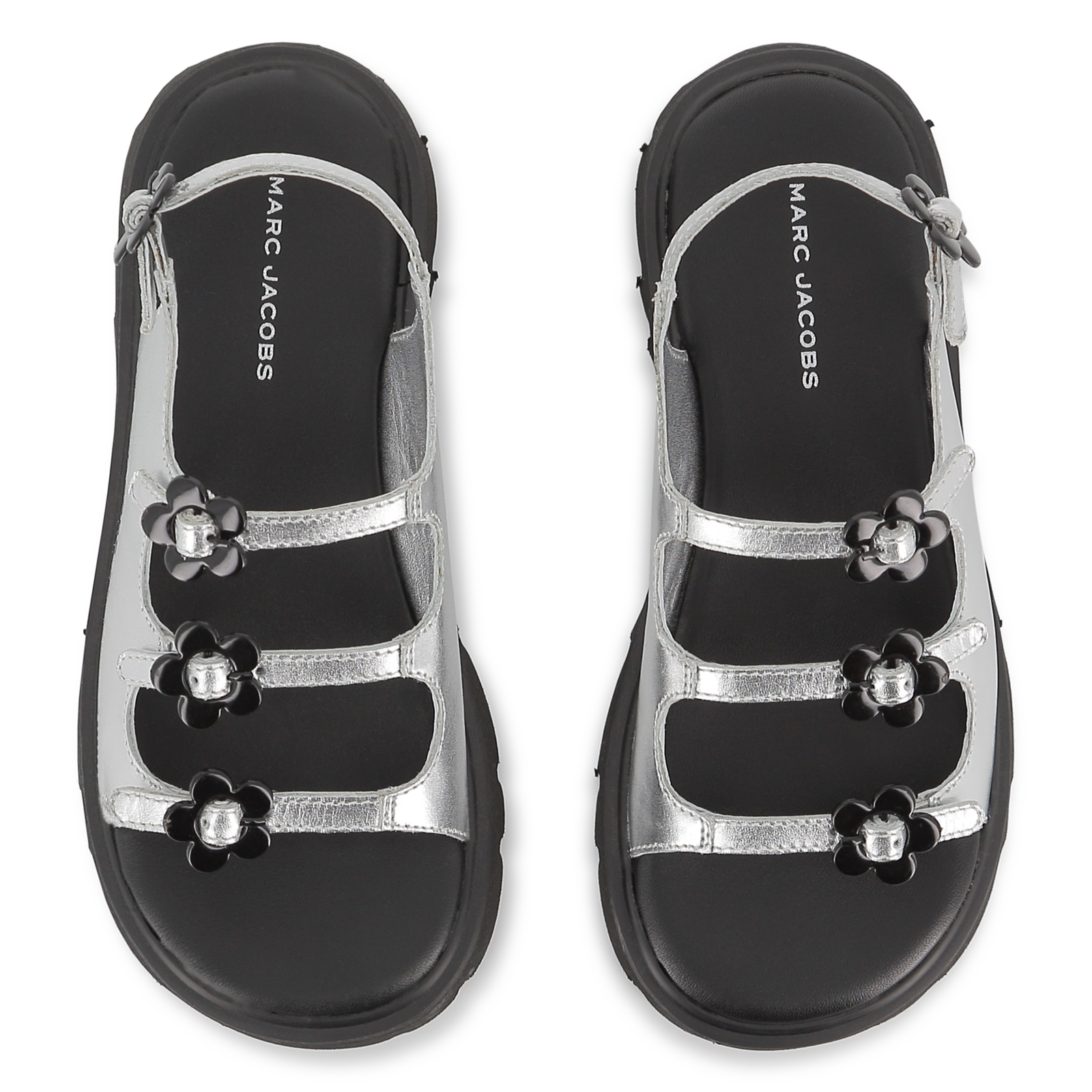 Marc Jacobs sandalen lichtgrijs detail - Niñoz Almere
